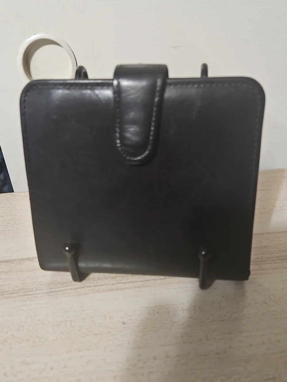 Coach EUC Kisslock Vintage Black Leather Compact Wallet